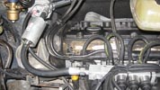 Citroen Evasion 2,0 2001 подкапотное пространство после установки ГБО